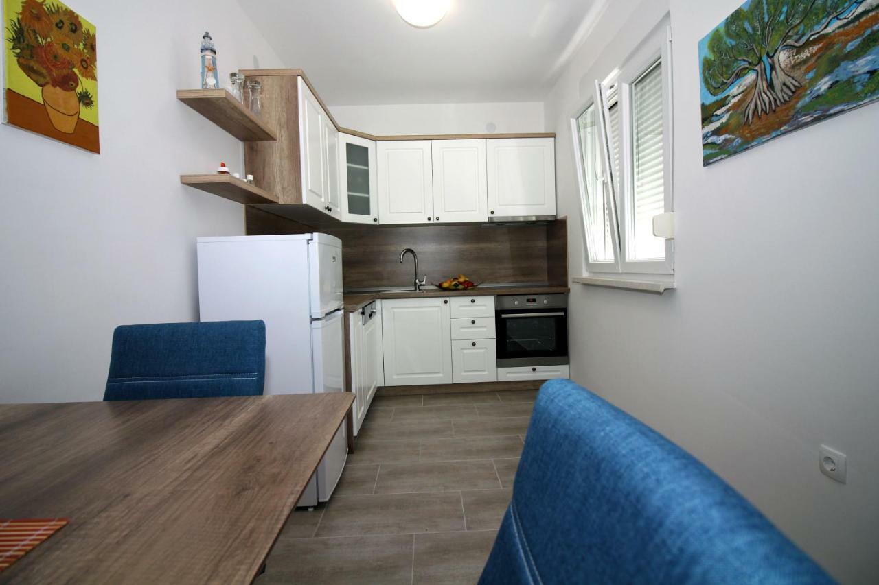 Apartments Lalea ザダル エクステリア 写真