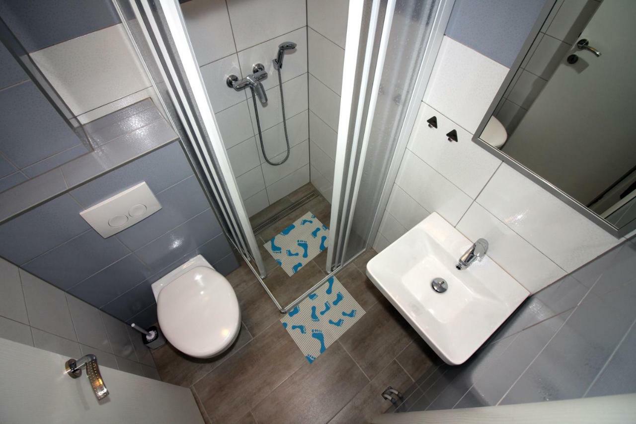 Apartments Lalea ザダル エクステリア 写真
